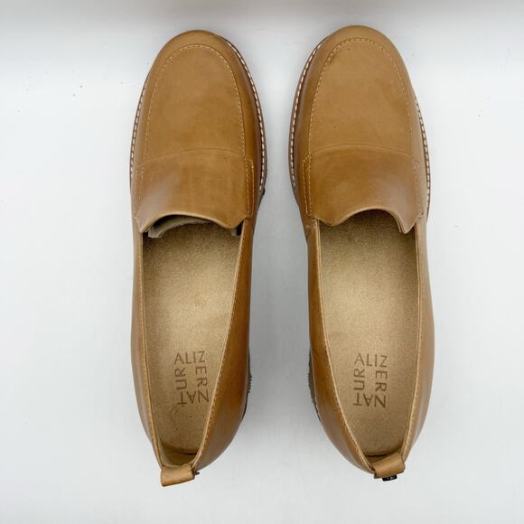 Naturalizer Womens Darry Loafer US 11 Narrow Tan Leather Lug Sole Slip On NIB - Picture 10 of 12